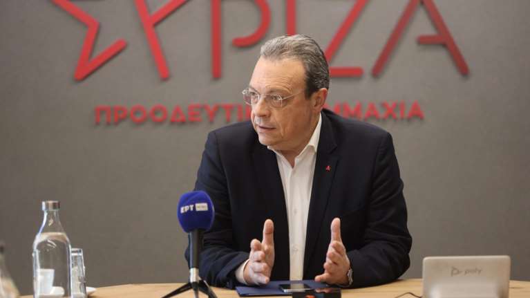 Ο Φάμελλος απάντησε στην Αδειλίνη: Να προσέχει τη διάκριση των εξουσιών, αναφέρθηκα μόνο στην ανάρτηση της μητέρας