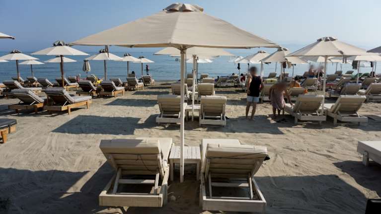 Χανιά: Σουηδός τουρίστας πέθανε σε ξαπλώστρα στην παραλία