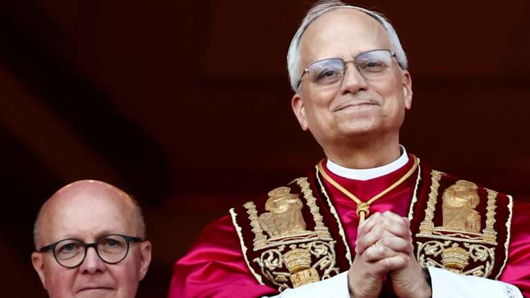 Πάπας Λέων XIV: Ποιος είναι ο μετριοπαθής και συμφιλιωτικός νέος προκαθήμενος της Καθολικής Εκκλησίας