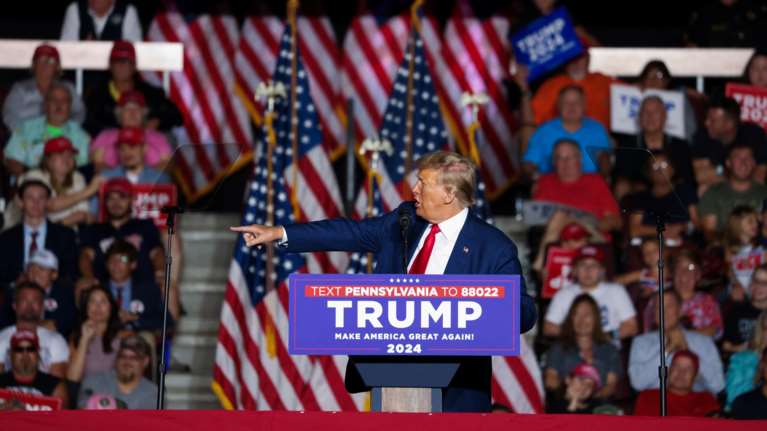 Ο Τραμπ ζητά εξαίρεση της δικαστού Τάνιας Τσάτκαν