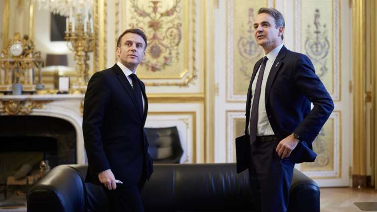 Παρίσι: Μία ώρα τα έλεγαν Μητσοτάκης - Μακρόν - Ο Ελληνας πρωθυπουργός έθεσε το θέμα των πυραύλων Meteor που θέλει η Τουρκία