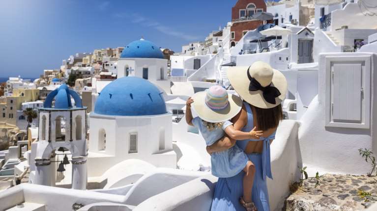 Ανεβαίνουν οι αφίξεις ξένων τουριστών τον Μάιο