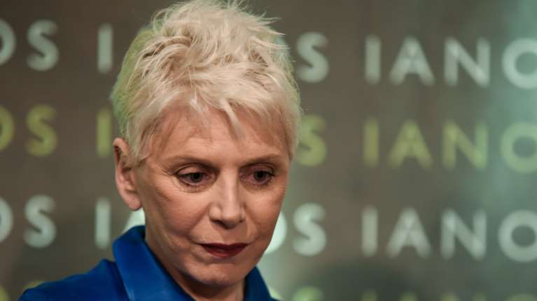 Ακρίτα: Το σχόλιο για το σαρδάμ Μητσοτάκη - "Ο απόφοιτος Χάρβαρντ μόλις είπε υπερεσία"