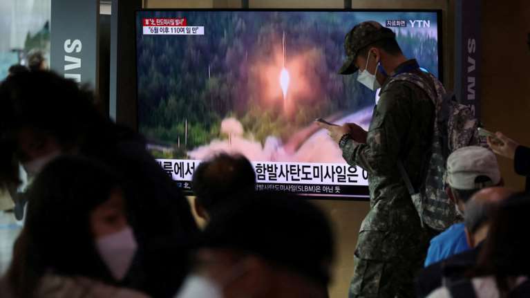 H Βόρεια Κορέα εκτόξευσε δύο βαλλιστικούς πυραύλους - Σε επιφυλακή Ιαπωνία και Νότια Κορέα