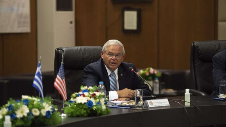 ΗΠΑ: Παρέμβαση Μενέντεζ για την τουρκική παρενόχληση του Nautical Geo - &quot;Είμαστε στο πλευρό της Κύπρου&quot;