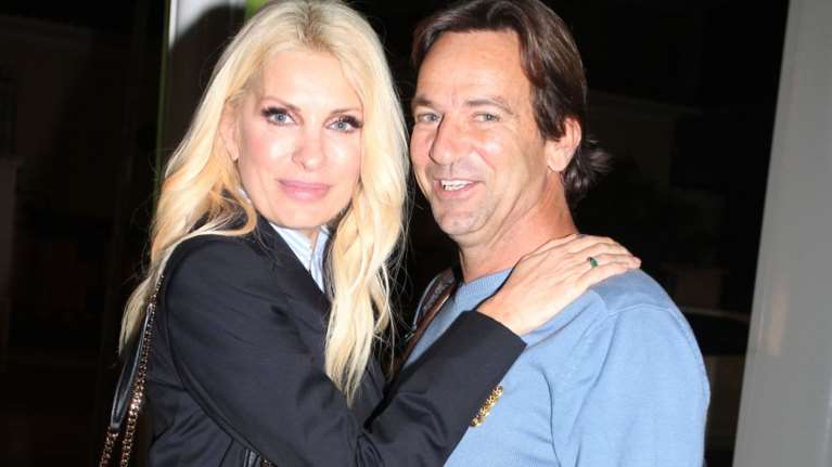 Κατάξανθη, χαμογελαστή και ίδια ο πατέρας της: Η Μαρίνα Παντζοπούλου έχει γενέθλια και η Μενεγάκη δημοσίευσε φωτογραφίες της