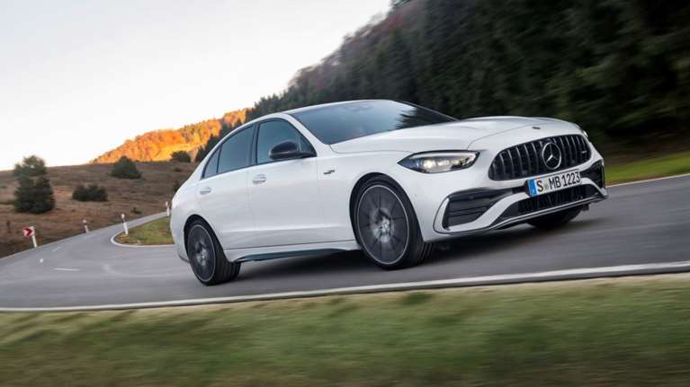 Nέα Mercedes-AMG C 43 με 408 ίππους και ηλεκτρικό turbo