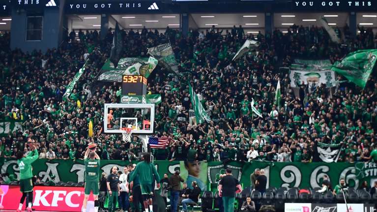 Πέντε συλλήψεις στον απόηχο του ντέρμπι Παναθηναϊκού - Ολυμπιακού στο μπάσκετ