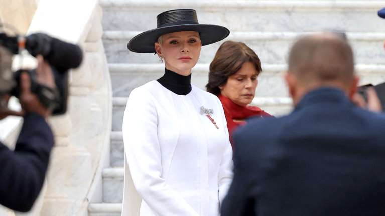 Σαρλίν: Οι φύλακες άγγελοι στο πλευρό της θλιμμένης πριγκίπισσας του Μονακό - &quot;Νιώθω λιγότερο πόνο&quot;