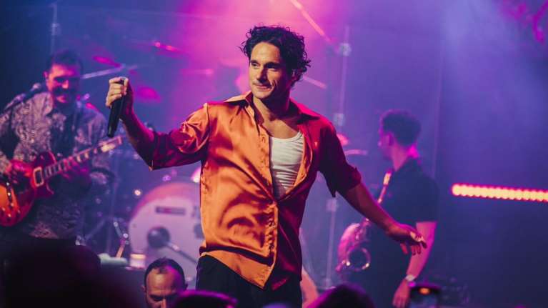 Ο Πάνος Βλάχος στο Βεάκειο - Η απόλυτη συναυλιακή στιγμή του φετινού καλοκαιριού