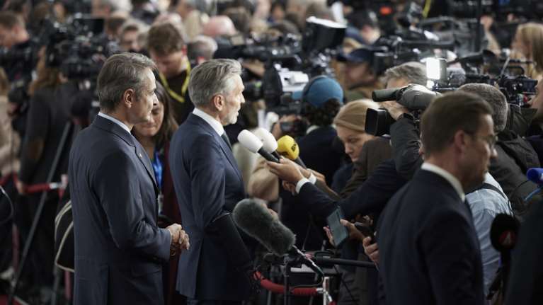 Μητσοτάκης από τη Δανία: Η Ευρώπη να κινητοποιήσει πόρους για τα έργα κοινής άμυνας - Να βλέπει την ασφάλεια  συνολικά