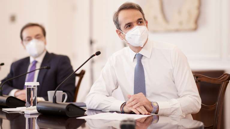 Μητσοτάκης: Πρόωρο να κάνουμε τώρα εκτιμήσεις για το Πάσχα - Self test από τη Δευτέρα στους χώρους εργασίας