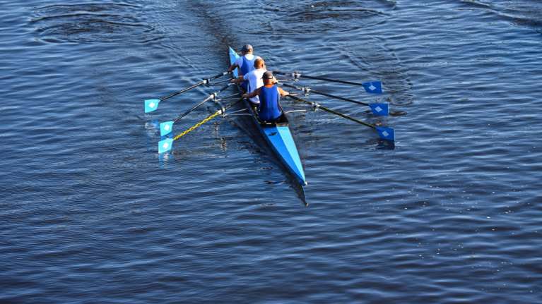 Ανατράπηκε ιστιοπλοϊκή λέμβος στο Αγγελοχώρι Θεσσαλονίκης - Τρεις κωπηλάτες στο νοσοκομείο προληπτικά