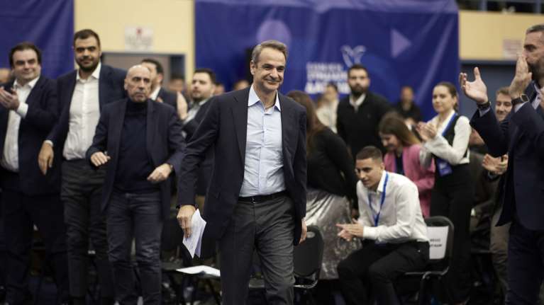 Γιατί ο Μητσοτάκης προβλέπει &quot;τσουνάμι λάσπης&quot; μέχρι τις ευρωεκλογές - Τα Τέμπη, το &quot;μπάζωμα&quot; και το ξυλόλιο