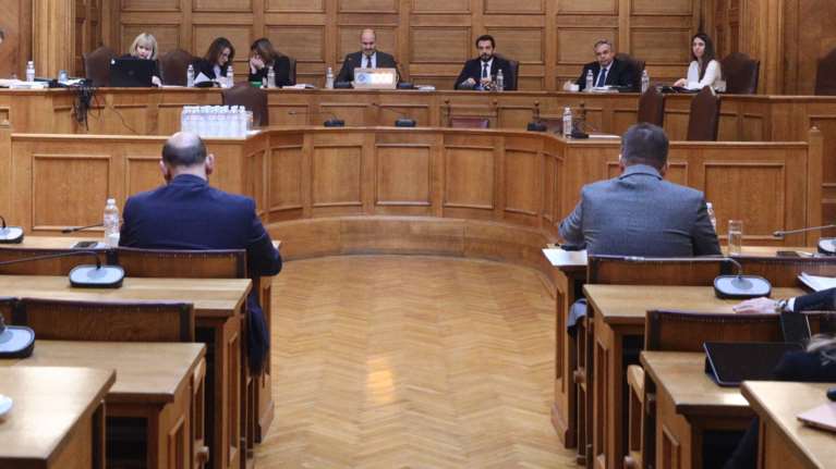 Χαμός στην Εξεταστική για τα Τέμπη: Αποχώρησαν ΣΥΡΙΖΑ - ΠΑΣΟΚ και καταγγέλλουν συγκάλυψη