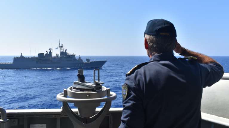 Ένοπλες Δυνάμεις: Εντυπωσιακές εικόνες από την αεροναυτική άσκηση στην Ανατολική Μεσόγειο