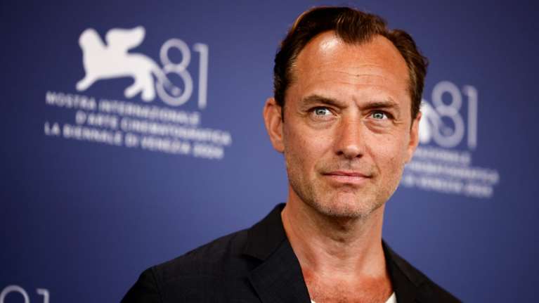 Ο Τζουντ Λο τα είπε όλα με μία φράση: Ο φασίστας είναι το πιο επικίνδυνο ζώο του πλανήτη [βίντεο]