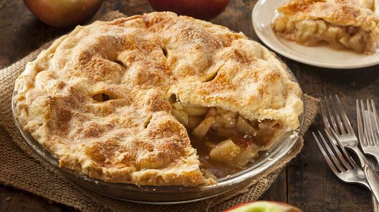 Λαχταριστή μηλόπιτα διαίτης με μόνο 3 υλικά, έτοιμη σε ελάχιστα λεπτά - Κι όμως γίνεται