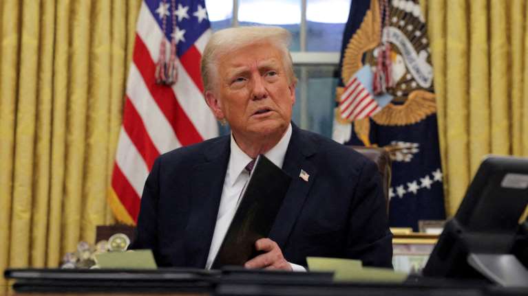 Το σχέδιο Τραμπ να "καθαρίσει" τη Λωρίδα της Γάζας: Oι Παλαιστίνιοι να πάνε στην Ιορδανία και την Αίγυπτο