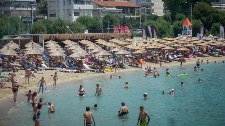 Καιρός: Στα &quot;κόκκινα&quot; η θερμοκρασία την Κυριακή - 36 βαθμοί Κελσίου και αφρικανική σκόνη