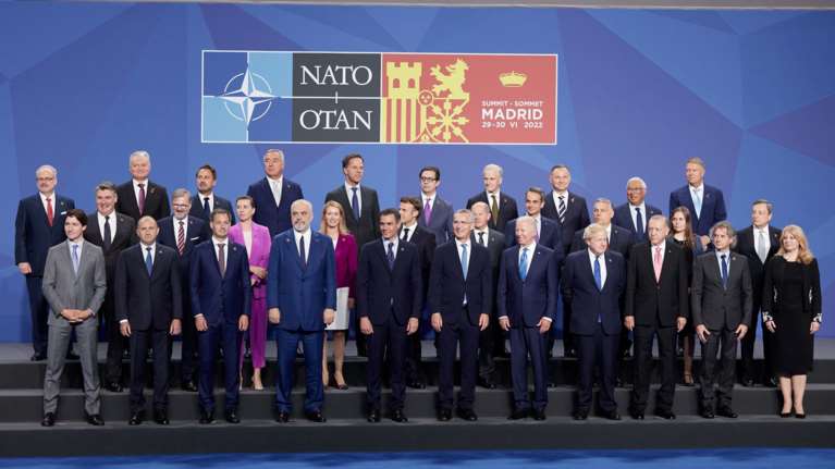 Σύνοδος Κορυφής ΝΑΤΟ: Υποστήριξη στην Ουκρανία για όσο χρειαστεί -  Αποτρόπαια αγριότητα της Ρωσίας