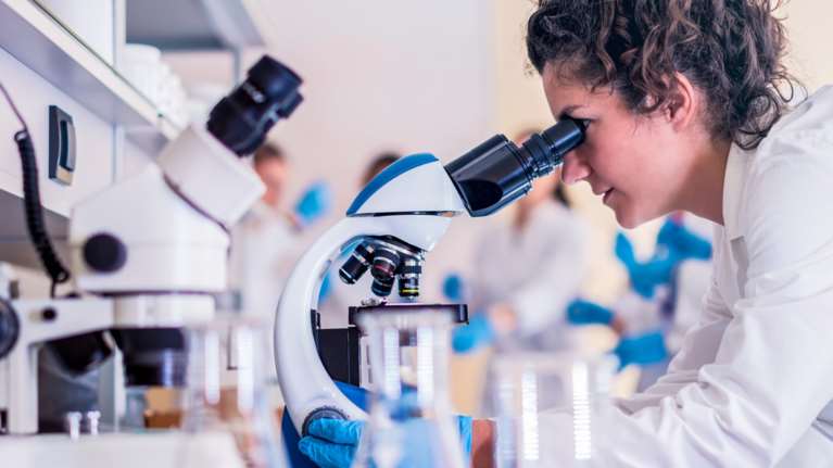 Συναγερμός για τον στρεπτόκοκκο στα παιδιά - Τα συμπτώματα που πρέπει να σας αφυπνίσουν