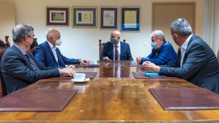 Επίσκεψη Παπανδρέου στον Δημόκριτο: &quot;Η Silicon Valley της Ελλάδας&quot;