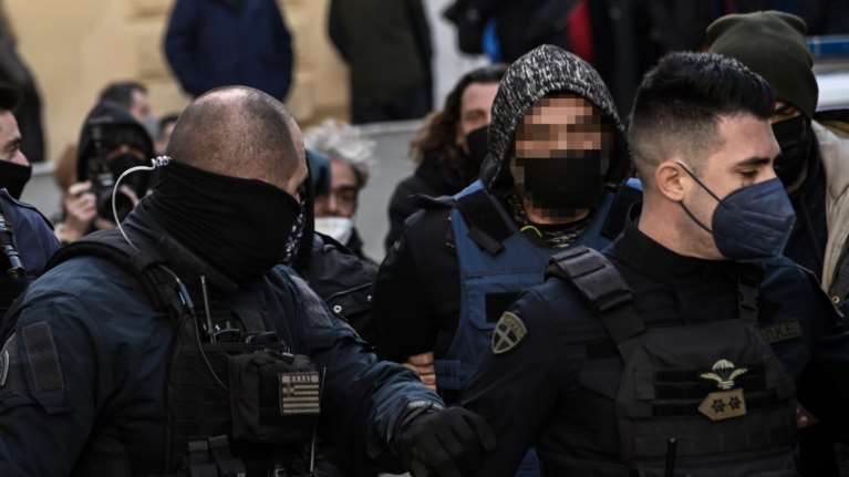 Αργυρούπολη: Αποκαλύψεις σοκ για τον 46χρονο &quot;νταή&quot; -  &quot;Εδερνε και έσβηνε τσιγάρα στο πρόσωπo της πρώην του&quot;