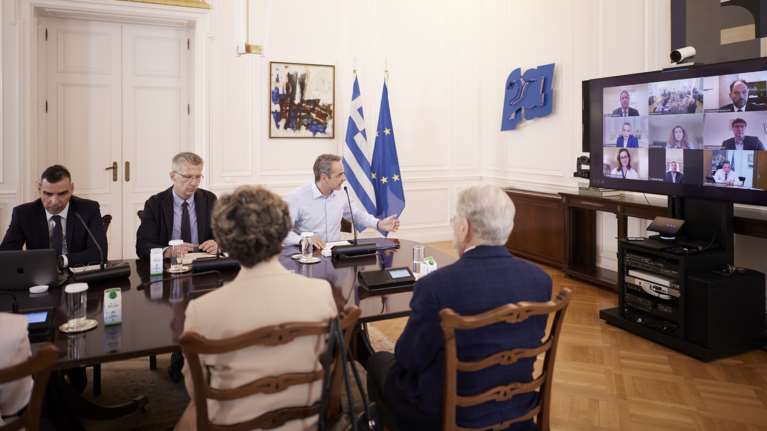 Τηλεδιάσκεψη Μητσοτάκη με Έλληνες γιατρούς από τις ΗΠΑ: Αυτόματη αναγνώριση ειδικότητας που έχει αποκτηθεί στην Αμερική