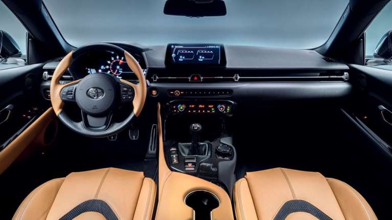 Πρώτες εικόνες: Toyota GR Supra με χειροκίνητο κιβώτιο