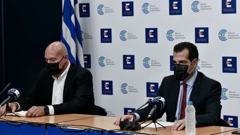 Υποχρεωτικός εμβολιασμός: Την Πέμπτη το πρωί η εξειδίκευση των μέτρων από τον Θάνο Πλεύρη