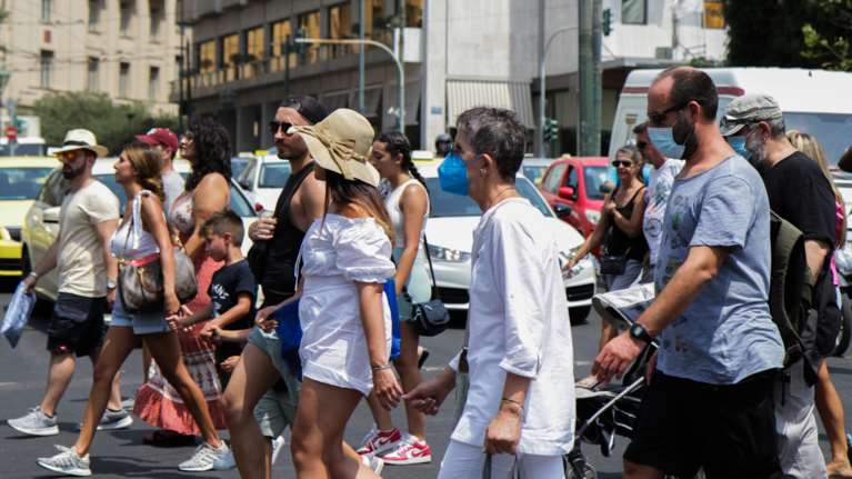 Κορονοϊός: Παραμένει υψηλά τετραψήφιος ο αριθμός των νέων κρουσμάτων - 2.800 σήμερα, 12 θάνατοι, 192 διασωληνωμένοι