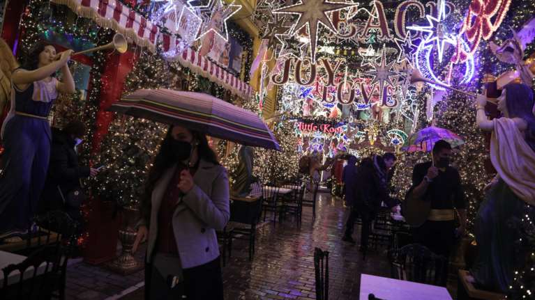 Καιρός: Πού θα κάνουν παραμονή Πρωτοχρονιάς με βροχές - Ανεβαίνει η θερμοκρασία