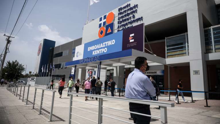 Κορονοϊός: H 3η δόση του εμβολίου μειώνει έως 93% τον κίνδυνο νοσηλείας και βαριάς Covid-19