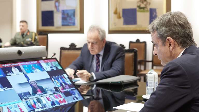 Μητσοτάκης σε τηλεδιάσκεψη Συμμαχίας των Προθύμων: Η Ρωσία να αποδεχθεί άνευ όρων εκεχειρία 30 ημερών