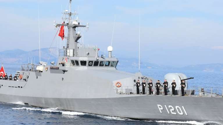 Τουρκικό πολεμικό πλοίο "παρενόχλησε" ελληνικό σκάφος που πόντιζε καλώδιο μεταξύ Νάξου και Αστυπάλαιας