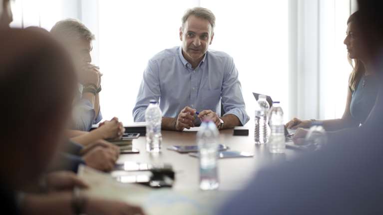 Μαξίμου: Βάζει πάγο στα σενάρια του ανασχηματισμού και στο θέμα Κικίλια- Σημαντικές ανακοινώσεις στη ΔΕΘ από τον Μητσοτάκη