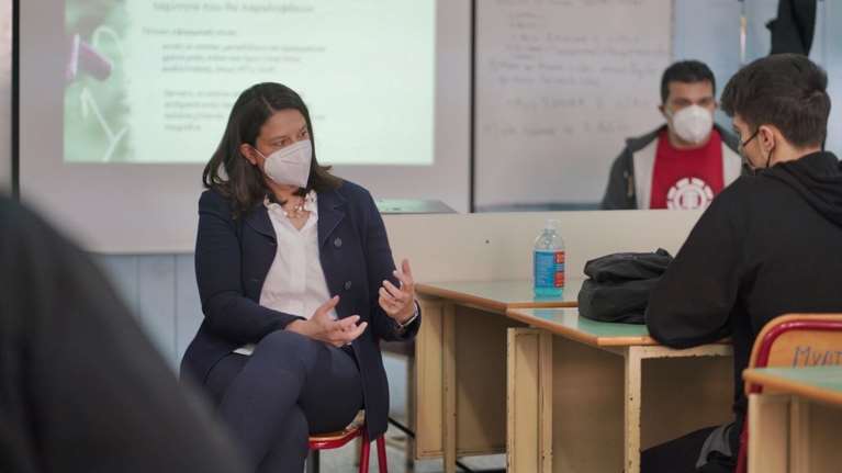 Η Νίκη Κεραμέως ανακοίνωσε 11.700 μόνιμους διορισμούς εκπαιδευτικών - &quot;Η παιδεία αλλάζει στην πράξη&quot; [Βίντεο]