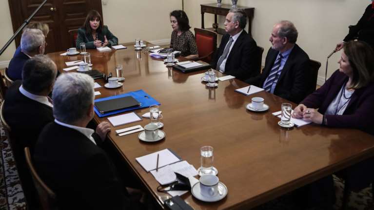 Συνάντηση Σακελλαροπούλου με τις ηγεσίες των δικαστηρίων: Χρειάζονται τομές, όχι μικρορρυθμίσεις και μπαλώματα