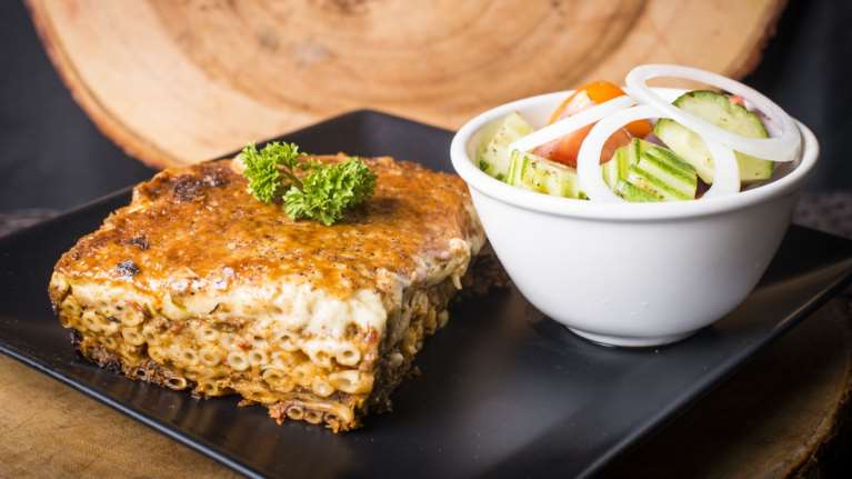 Απίθανη συνταγή για παστίτσιο light - Με γιαούρτι στην μπεσαμέλ