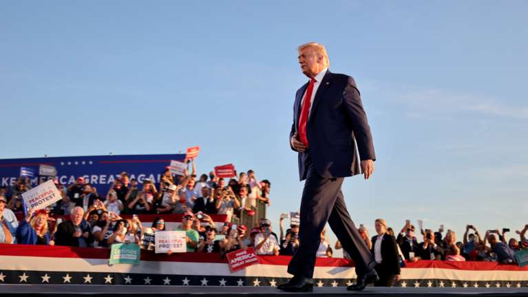 Nέο παραλήρημα Τραμπ: &quot;Αλήτες&quot; όλοι όσοι διαδηλώνουν εναντίον του