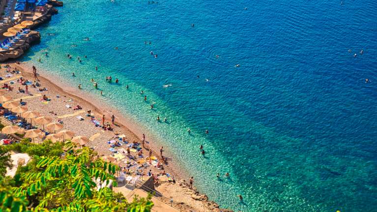 Καιρός για παραλία το τριήμερο - Σε ποιες περιοχές ο υδράργυρος θα αγγίξει τους 40 βαθμούς