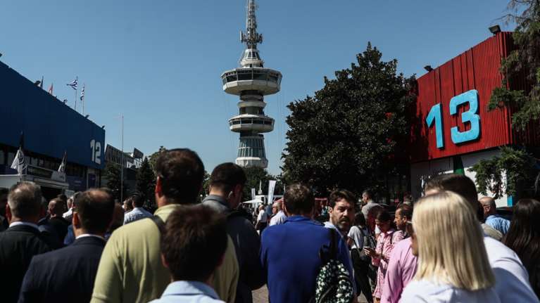 Θεσσαλονίκη: Άγριο ξύλο μεταξύ νεαρών μέσα στη ΔΕΘ - Ένας τραυματίας, τρεις προσαγωγές