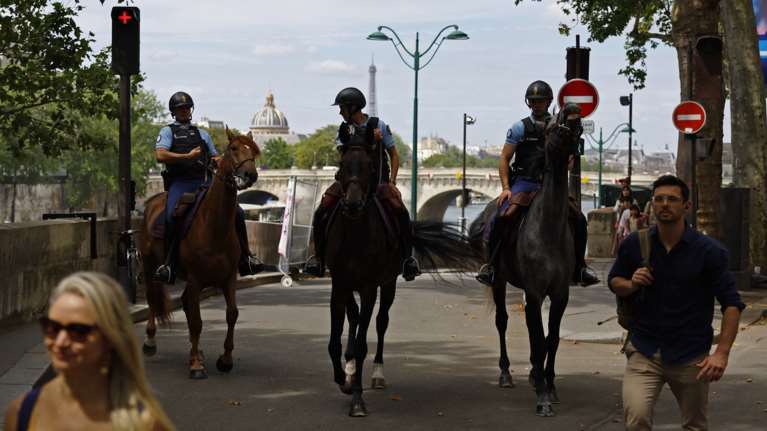 Παρίσι: Τέσσερις τραυματίες από επίθεση με τσεκούρι σε σιδηροδρομικό σταθμό - Ακρωτηριασμένο χέρι και ανοιγμένο κεφάλι