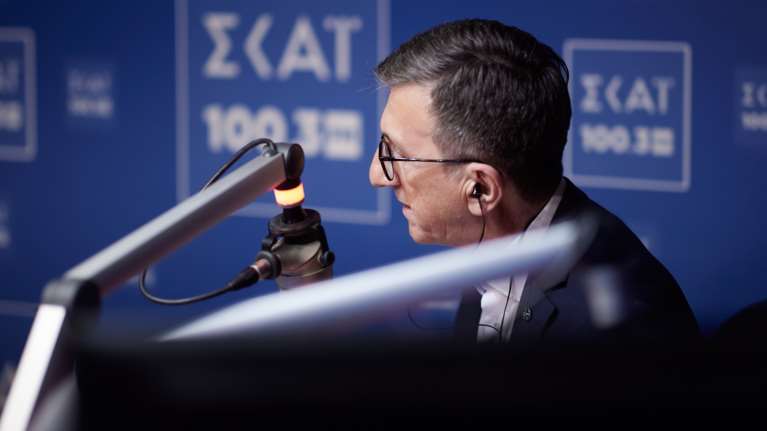 Η &quot;λύση&quot; του Άρη Πορτοσάλτε για την ακρίβεια: Να μην αγοράζουμε ολόκληρο καρπούζι αλλά φέτες [βίντεο]