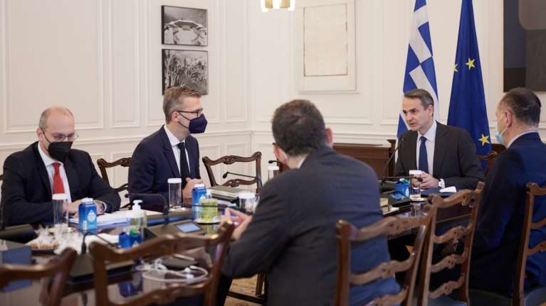 Δύο δωρεάν self test για όλους στις γιορτές - Μητσοτάκης: Θα ήταν άδικο το rapid test στους εμβολιασμένους