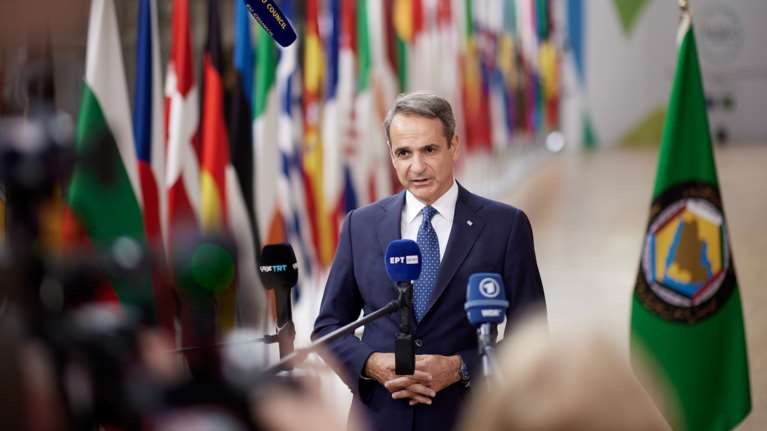 Κυριάκος Μητσοτάκης σε FT για κέντρα μεταναστών στην Αλβανία: Δεν ξέρω αν θα μπορούσε να αναπαραχθεί σε επίπεδο Ε.Ε.