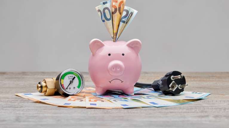 Ανάλυση: Οι παγίδες με τις νέες τιμές ρεύματος τον Φεβρουάριο - Γιατί είναι ασύμφορο το ηλεκτρικό καλοριφέρ