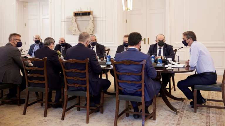 Μητσοτάκης για εστίαση: Οι εμβολιασμένοι δεν θα στερηθούν τις ελευθερίες τους - 140.000 νέα ραντεβού για πρώτη δόση εμβολίου