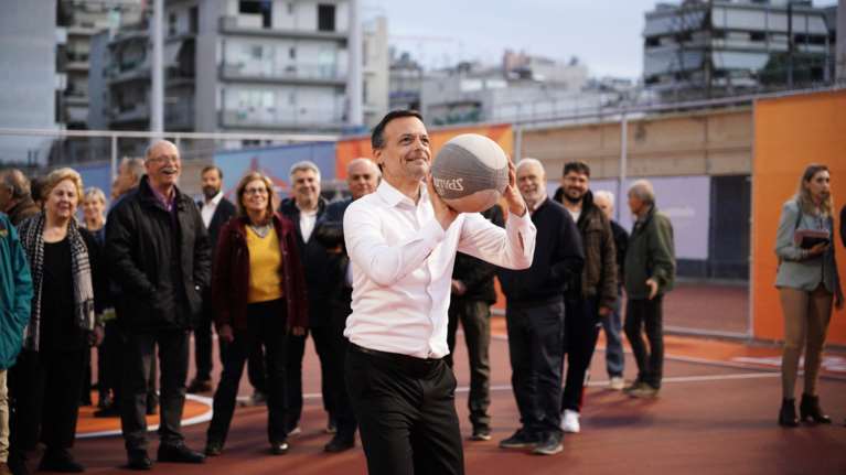 Δούκας για τα δύο αναβαθμισμένα γήπεδα μπάσκετ στη Γκράβα: Έχουμε ανάγκη από τέτοιους χώρους σε κάθε γειτονιά